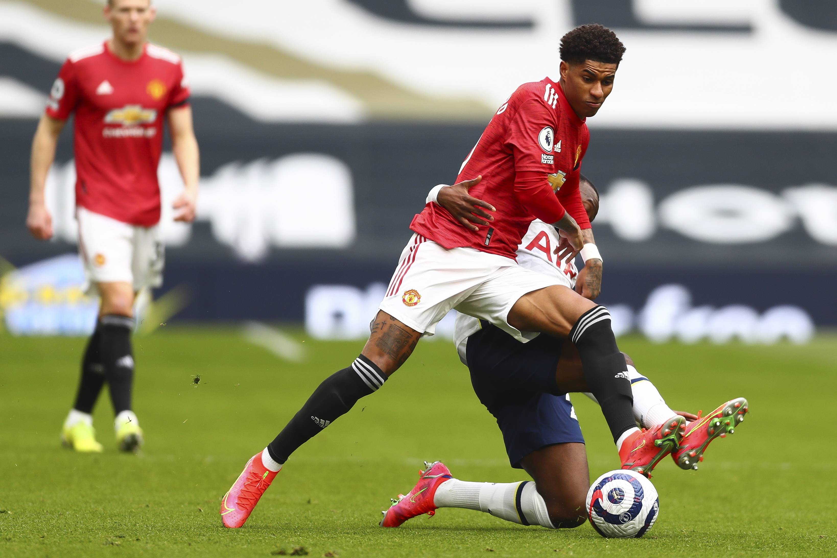 不仅点燃了 不仅点燃了